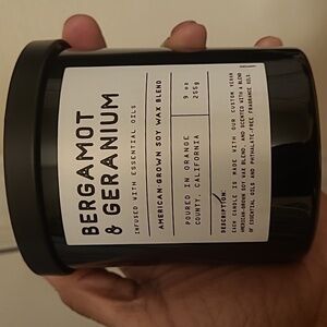 💕Leoben BERGAMOT & GERANIUM Candle💕9oz